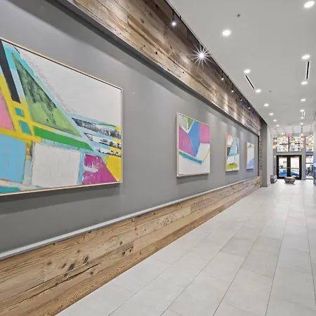 Global Luxury Suites At Tribeca-3